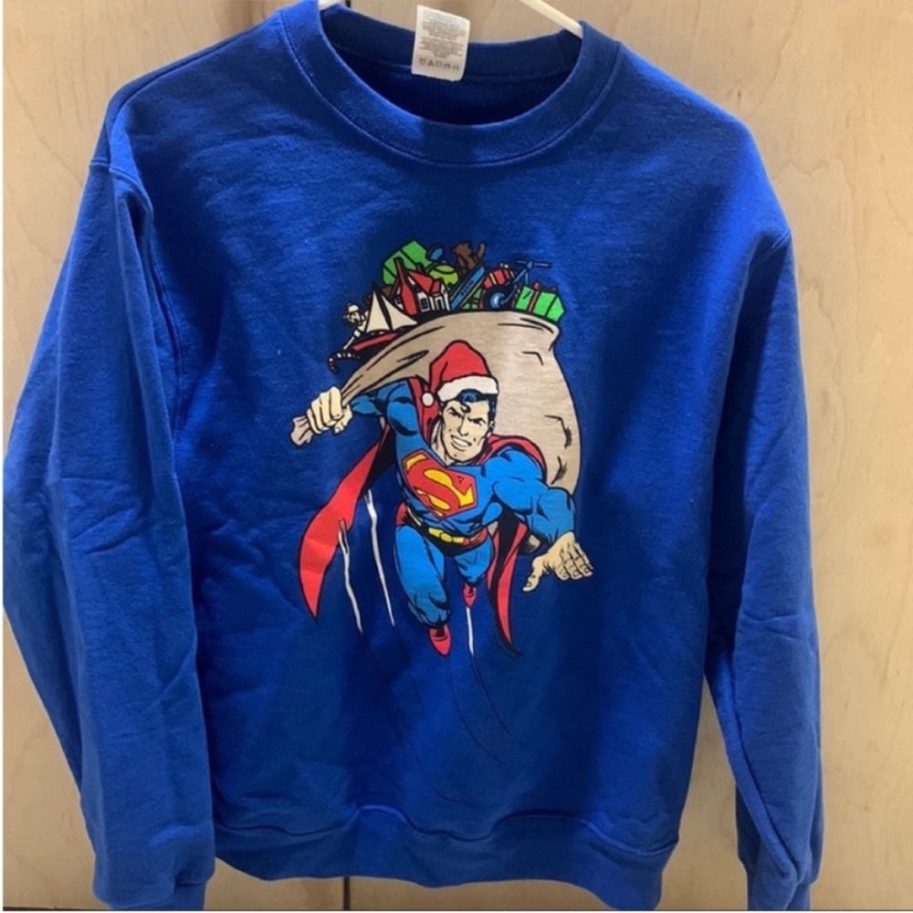 Superman Christmas Sweatshirt Blue Crewneck Holiday Graphic Size Medium